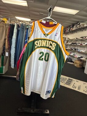 Men’s Gary Payton Vintage Seattle Supersonics Reebok Jersey SZ 60 Pre Owned Rare